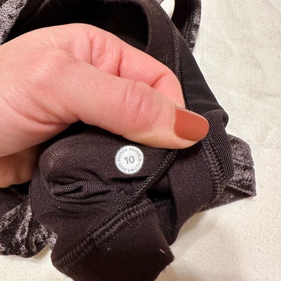 Lululemon crushed velvet matching set - Picture 3 of 3